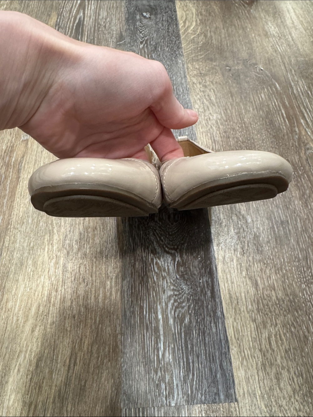 Like new, Vionic- Desiree loafers, size 6.5 - Picture 4 of 7